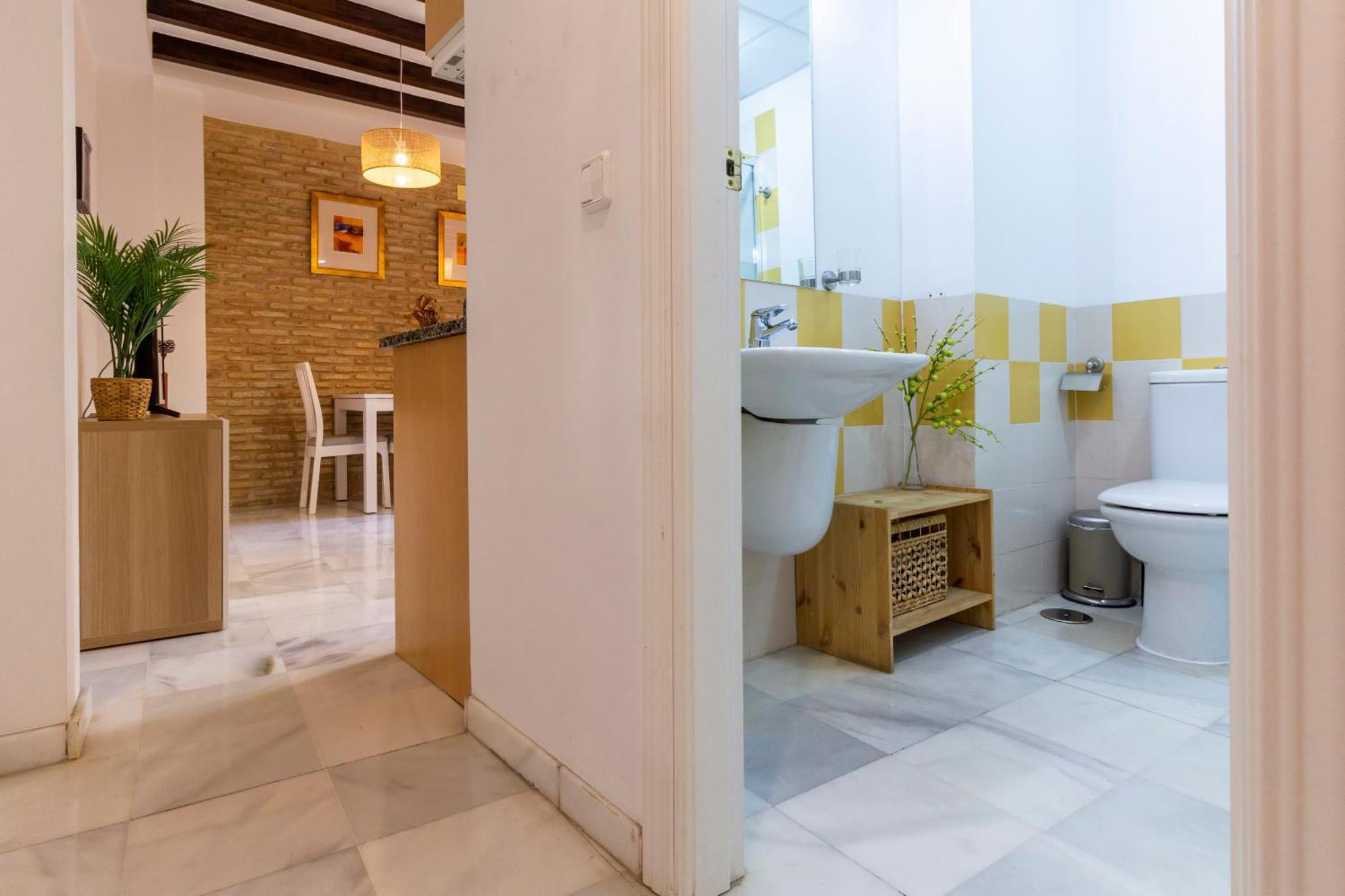 Alohamundi Pureza III Apartment Seville Exterior photo